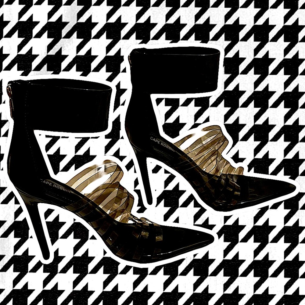 BRAND NEW Cape Robbin Sexy Black Pointed Heels